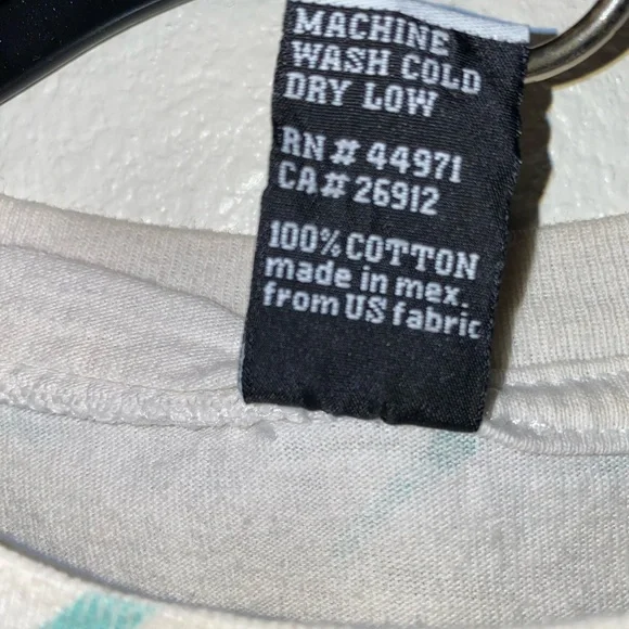 EUC | Rogue Status | Teal and White T-shirt | Size Medium - Picture 4 of 6